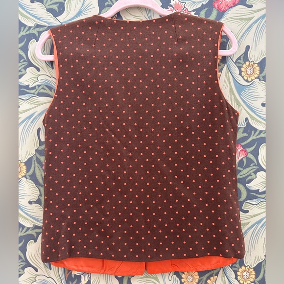 70s 1970s Vintage Brown button up vest with orange pin dots and an orange lining - Picture 2 of 2